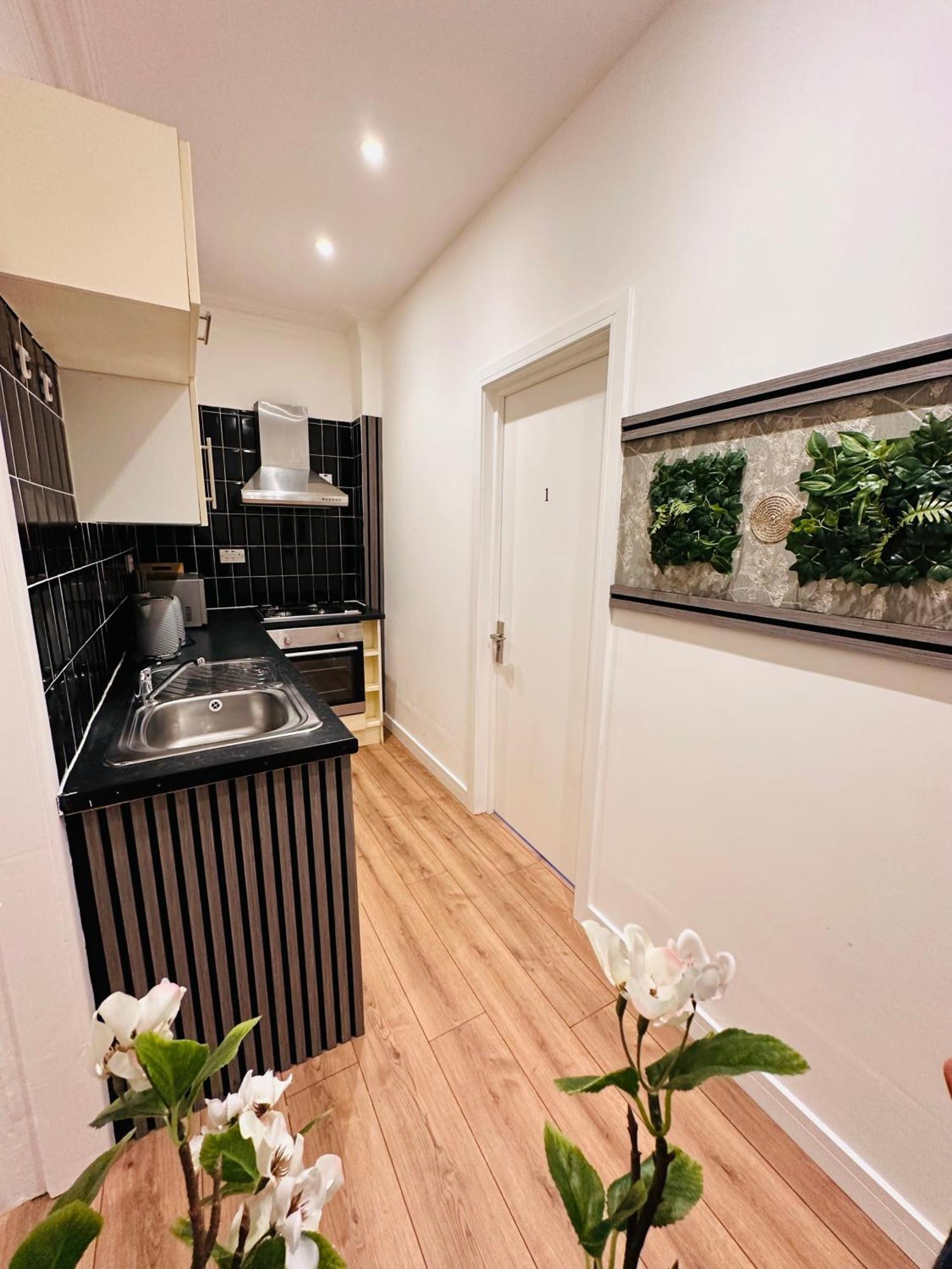 R2 - Elegant Private Room Opposite Queen Elizabeth Hospital - Harborne Birmingham Esterno foto