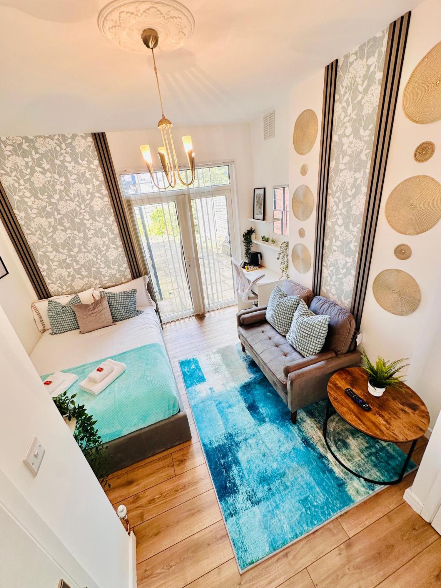 R2 - Elegant Private Room Opposite Queen Elizabeth Hospital - Harborne Birmingham Esterno foto